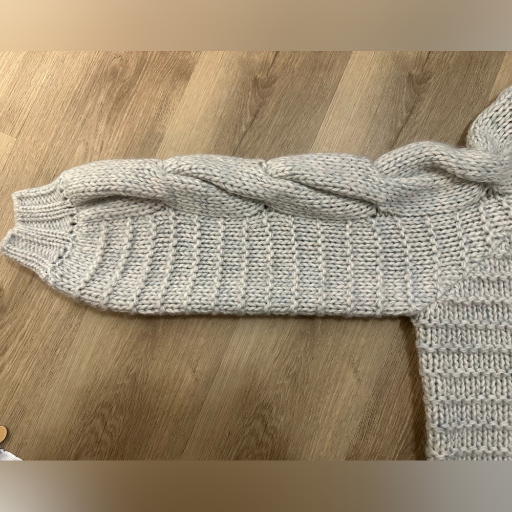 Gap never worn knitted sweater - Picture 3 of 5